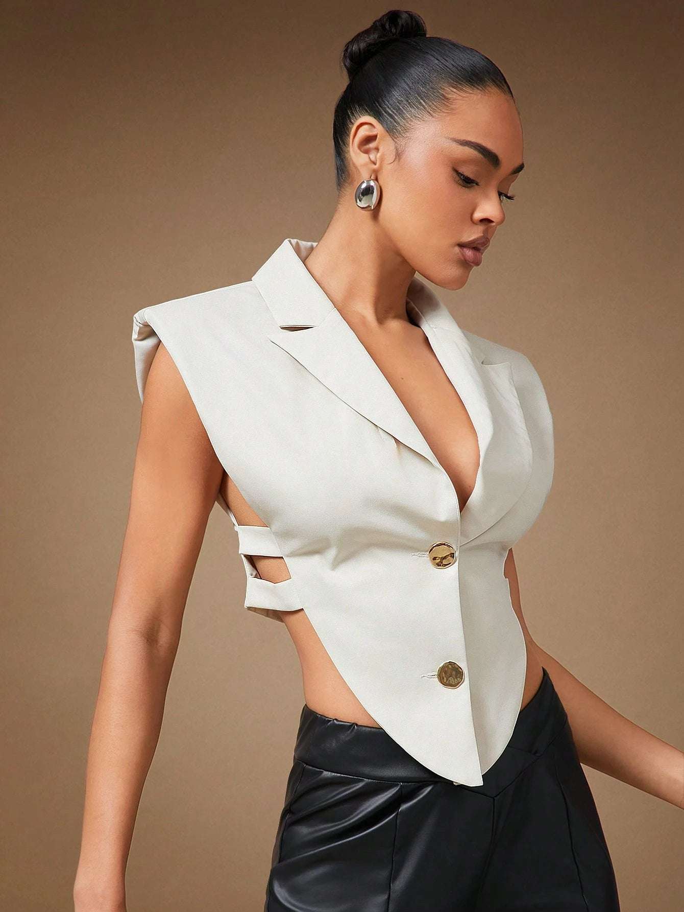 Hauture Summer Women Outfit, Women Clothes, Solid Color Polo Collar Asymmetrical Hem Perforated Blouse with Side Cutout and Gold Buttons, Women Tops, Sexy Women Tops, Summer Tops, Women Tops, White Top, Office Women Outfits. for Date Night, Concerts, Performances, Parties, Clubs